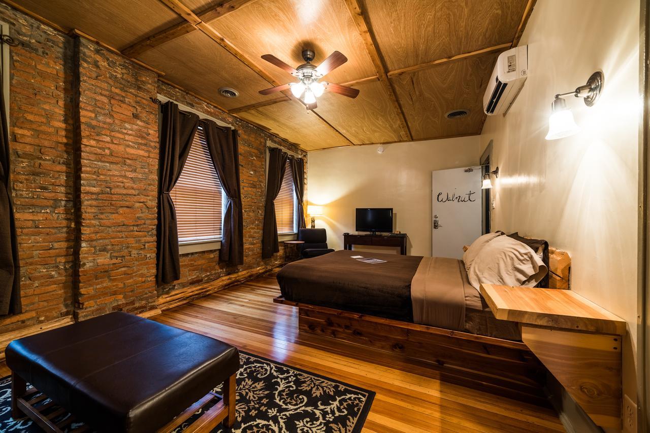 The Walnut Street Inn Bloomington Dış mekan fotoğraf