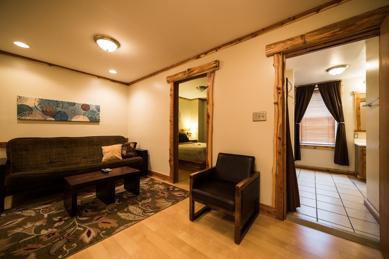 The Walnut Street Inn Bloomington Dış mekan fotoğraf