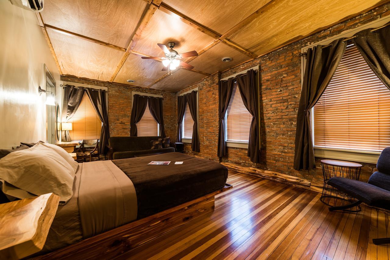 The Walnut Street Inn Bloomington Dış mekan fotoğraf