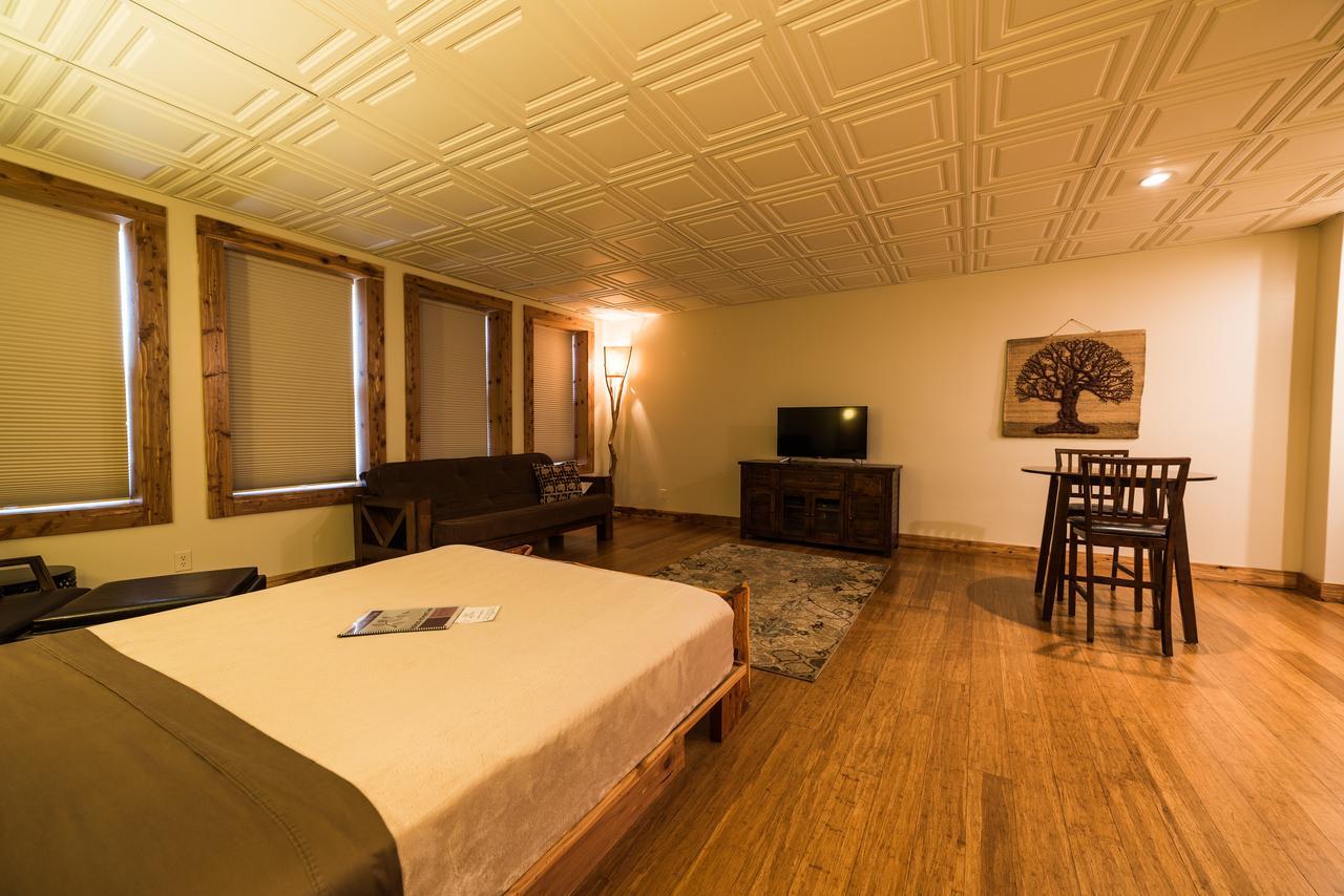 The Walnut Street Inn Bloomington Dış mekan fotoğraf